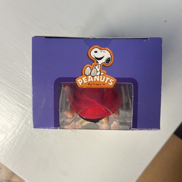 🔥FINAL PRICE Peanuts Charlie Brown Posable Halloween Figure NWT (4259) - Picture 5 of 6